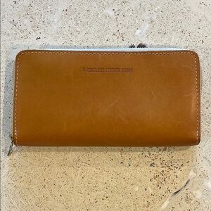 Portland Leather Goods Accordion Zip Wallet